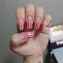 네일하는 강아지 이미지