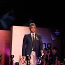 오티콘 보청기 이미지