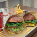 동백항 | 부산 기장 ‘버거베이’ 이국적인 수제버거 맛집