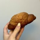 대전 빵지순례 맛집 - 카페누룽지 누룽지소금빵, 손수베이커리 두바이 맘모스