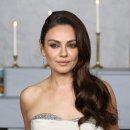 11/17 [밀라 쿠니스] '나이브스 아웃: 웨이크 업 데드 맨' LA시사회 이미지