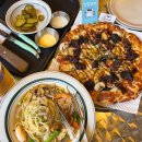 풍원 빌딩 | [방이동 피자] 라쿤피자 잠실본점 | 힙한 분위기에 반하고 맛에 두 번 놀란 찐 후기