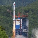 Long March 2D(롱마치 2D)로켓 발사 SatNet test satellite 이미지