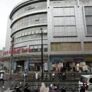 경제 불황: 상하이 도매시장 상점 월세 7만 위안에서 500위안으로 하락 이미지