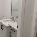 22번가 역 근처 지하 스위트! 여성 룸메이트 구합니다 🏡 이미지
