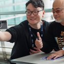 (주)코요코게임즈 | 카미야 히데키 × 요코 타로, 지스타에서 밝힌 ‘비범한 창작 철학’