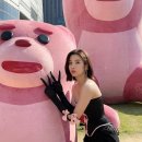 인스타성지 벨리곰 앞에서 권은비 Glitch 퍼포먼스 이미지