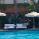 호텔스닷컴 광고를 찍은 니콜라 요키치 &amp; 페이튼 왓슨.gif 이미지