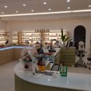 채플린 안경 콘택트 이미지