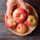 사과, 통째로 vs 주스 과일 채소 잘 먹는 법 이미지