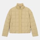 J-018 | 얼굴 톤 살리는 ‘베이지 패딩’? 여기서 고르면 실패 없는 추천 브랜드 모음