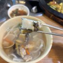 우리밀장칼국수 | 대부도 바다뷰&반려동물 동반식당 칼국수 맛집 전복 2마리 서비스 ‘솔밭우리밀칼국수 대부도본점‘