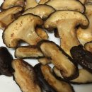 도도시장 송이향과 쫄깃한 식감 최고급 버섯 송화고버섯 판매예정 이미지