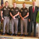 올리브그린 이미지