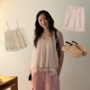 태연정보 | 태연 핑크 코디 슬리브리스 나시 블라우스, 카고 바지, 신발 정보