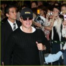 맷 데이먼, 본 얼티메이텀 홍보하기 위해 일본 나리타 공항에 도착한 (10.17) 이미지