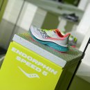 스피드프라자 | 써코니 더메이즈 러닝화 엔돌핀 스피드5와 함께! SAUCONY THE MAZE SEOUL에서 RUN AS ONE을 외치다