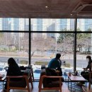 스타벅스 수영강변DT 이미지