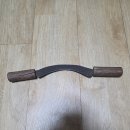 &#34;자귀&#34;로 불리우는 나무 껍질을 벗기는 도구 이미지