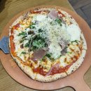 더모어 | 잠실 롯데백화점 맛집 더더치치즈앤모어, 치즈 폭탄 프로슈토 루꼴라 피자 솔직 후기