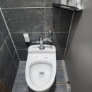 순천시립조례호수도서관 화장실 이미지