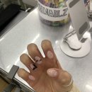 브레쓰네일즈 이미지
