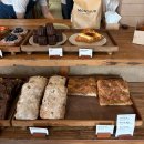 방배로32길 67-7 | 방배 | 카페 몬탁 커피와 빵이 맛있는 분위기 좋은 동네 카페