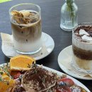 카페 인 코너 이미지