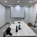 가산씨앤비 | 빔프로젝터 한대 살 돈으로 회의실을 살 수 있다! 캐논5천안시+전동스크린으로 원샷원킬 패키지 구경...