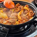 전통묵은지 매운갈비찜 이미지