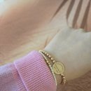 매듭 | ✨여리여리 손목 완성! NEWPICK 14K골드필드진주팔찌 스와진주 매듭팔찌 후기