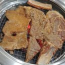 흙돼지숯불갈비 이미지