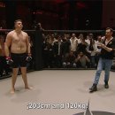 120kg 일반인 vs 60kg 격투기 선수 대결 ㄷㄷ 이미지