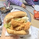 인제읍 맘스터치에서 불싸이버거 잡솨봤습니다.