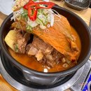 묵은지 감자탕 이미지