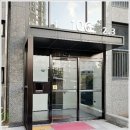 브라운스톤 앞 버스정류장 이미지