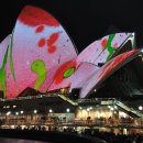 호주 시드니 오페라 하우스(Sydney Opera House)의 라이트 쇼 이미지