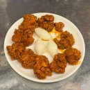 행운냥이 | 메가커피 앙념치킨 가격 칼로리 행운냥이 고양이 그림 뚜껑 후기