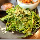 뜰안에 칼국수 이미지