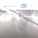 빗길 고속도로 교통 사고 이미지