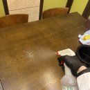 종로점 오븐클리너 테이블 찌든때제거 다찌앞 바닥 오븐클리너 찌든때제거 소스뚜껑 뜨거운물 세척 이미지