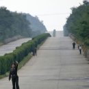 북한의 고속도로 이미지