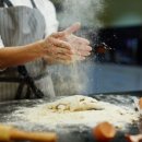 헤어숍 앞 횡단보도 이미지