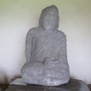 가좌리 석조약사여래좌상 이미지