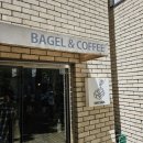 망원동 베이글 맛집 브릭베이글 / 사랑에 빠진 딸기우유, 딸기 오레오, 핫페페로니, 치즈구마 (feat...