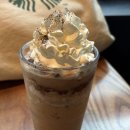 인스파이어 커피 | 인스파이어점 : 오로라 고래 쇼 보고 즐기는 커피 한 잔! 인스파이어 내 가장 익숙하고 편안한 휴식처...