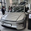 테슬라코리아 인천남동구점 | [테슬라] 모델 YL(롱바디) 6인승 실물 후기, 인천 전시장 방문 (기존 모델 Y 비교)