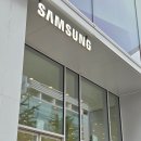 홍대입구역 2번 출구 삼성스토어 앞 이미지