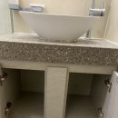 배곧다인로얄팰리스7차(배곧로얄팰리스7차) | 배곧 다인 로얄팰리스7차 세면대 부속 교체와 경첩 화장대 LED등 교체와 정왕동 방범창이 있는 방충망...