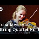 차이코프스키 '현악 4중주곡 제1번' 일반적으로 4악장으로 이루어지는데, 제1악장은 빠른 소나타형식, 2악장은 느린 리트 또는 변주곡, 이미지
